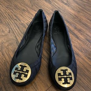Tory Burch black quilted flats